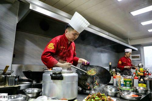 “激战后厨5星辰”狂潮来袭，笑谈科技界的厨房奇缘！